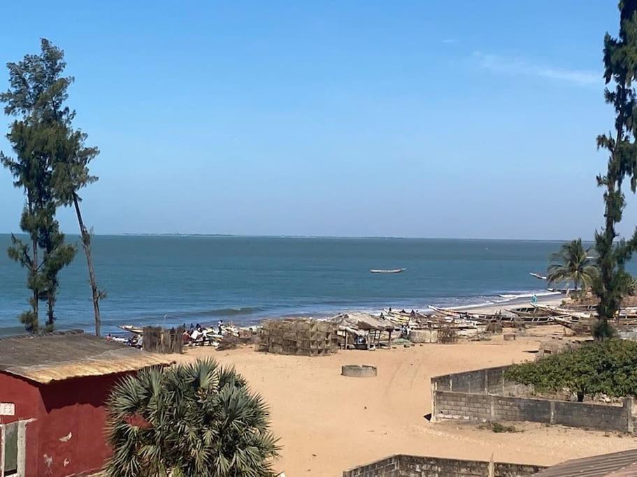 Petite Maison En Bord De Mer Palmarin Nguedj Esterno foto